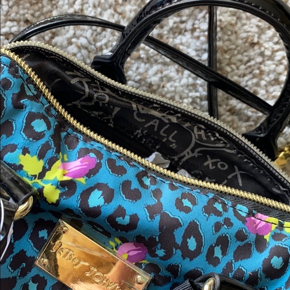 Betsey Johnson Small Blue Leopard Handbag - Picture 3 of 4